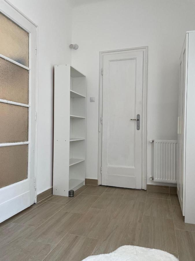 Neighbor Of Gellert By Nw Apartman *